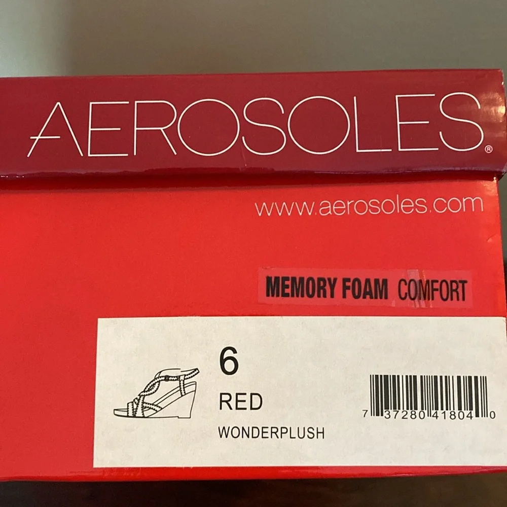 AEROSOLES brand new